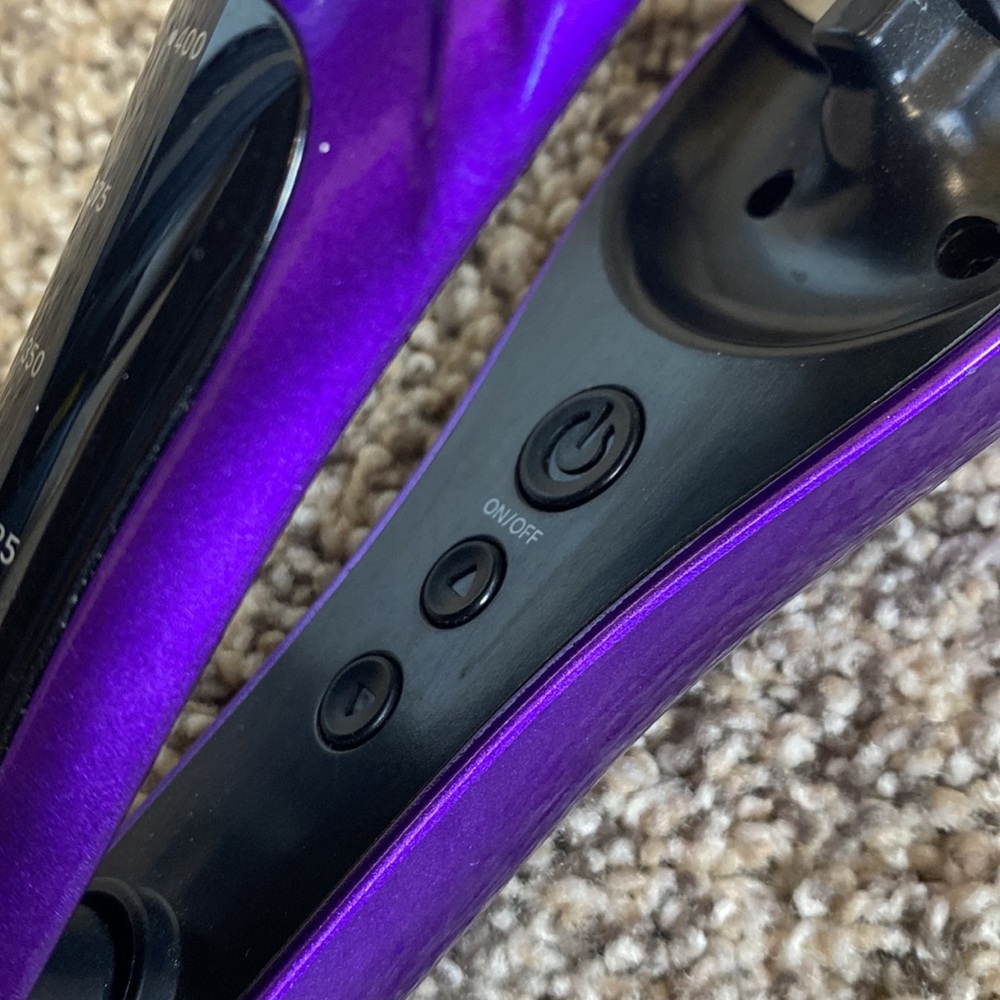 Bed Head A-Wave-We-Go Adjustable Ceramic Hair Waver - Picture 5 of 7